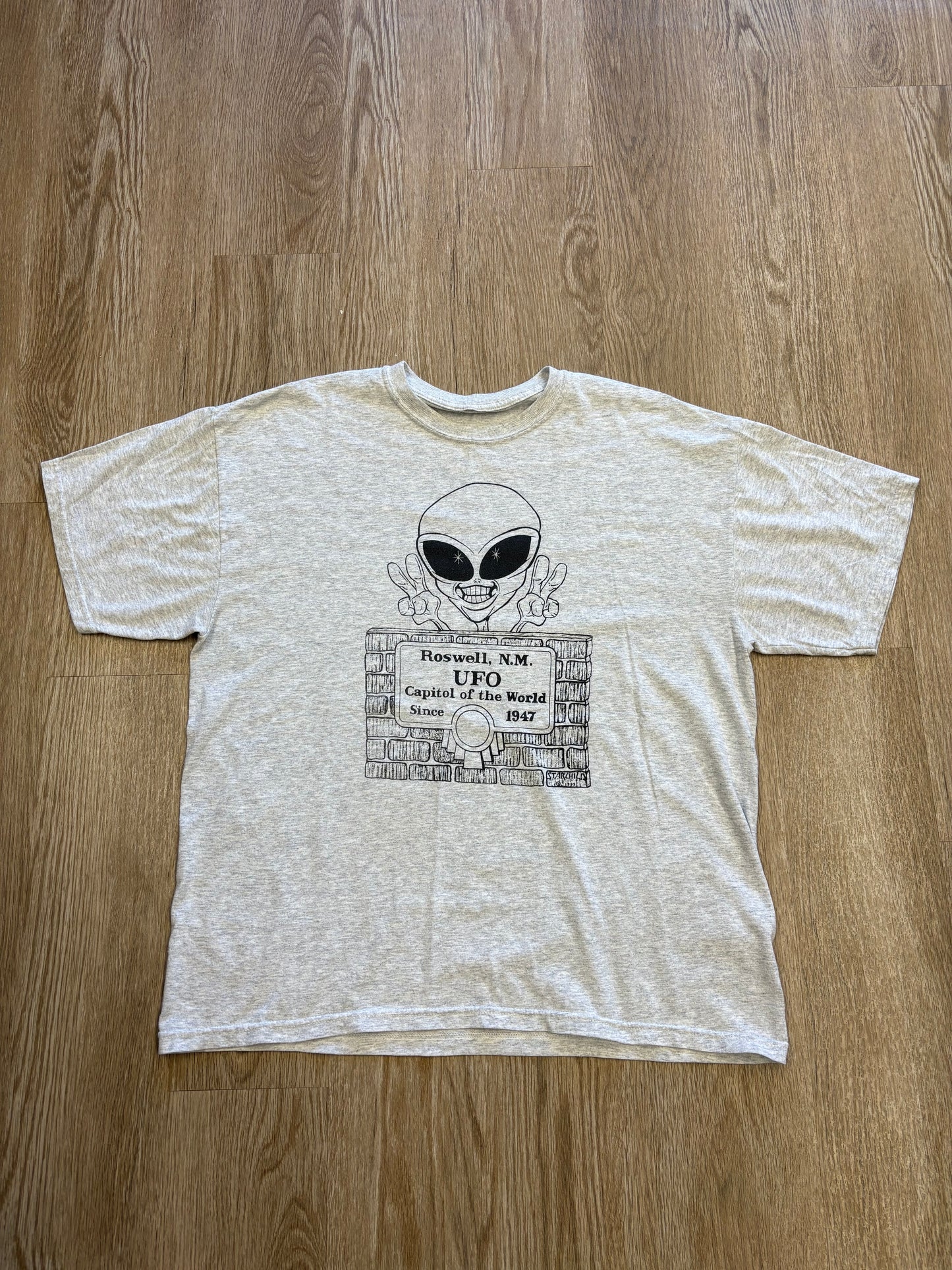 1999 UFO Capitol of the World Alien Tee