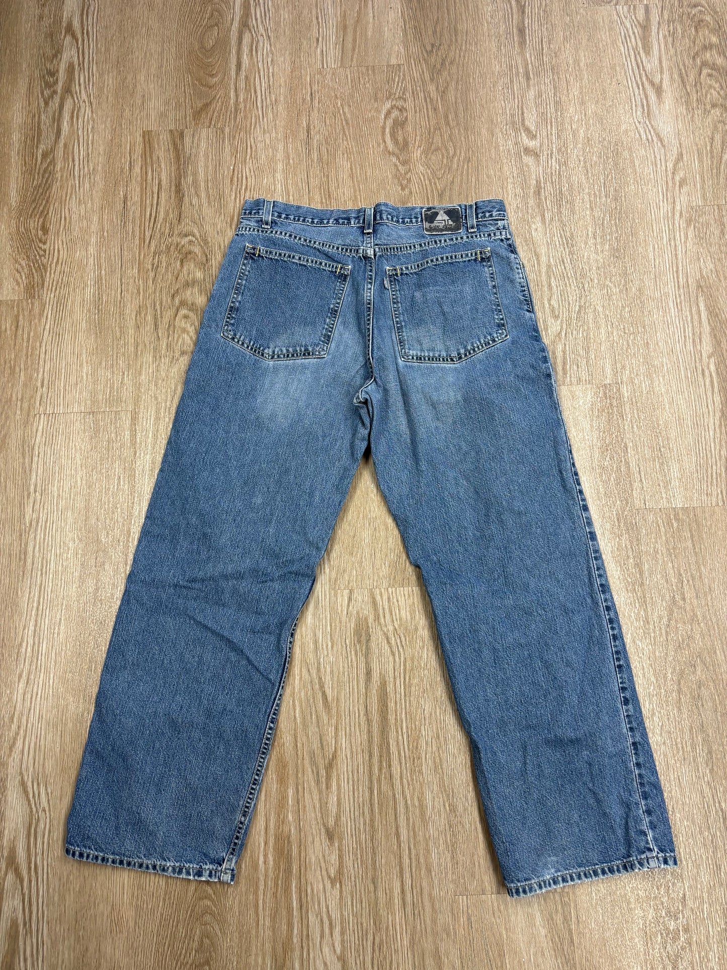 Y2K Levi’s Silver Tag Loose-Fit Jeans