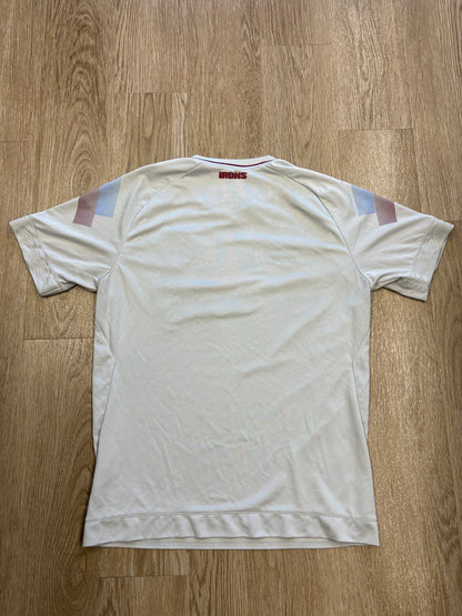 2017 West Ham United Umbro Soccer Kit