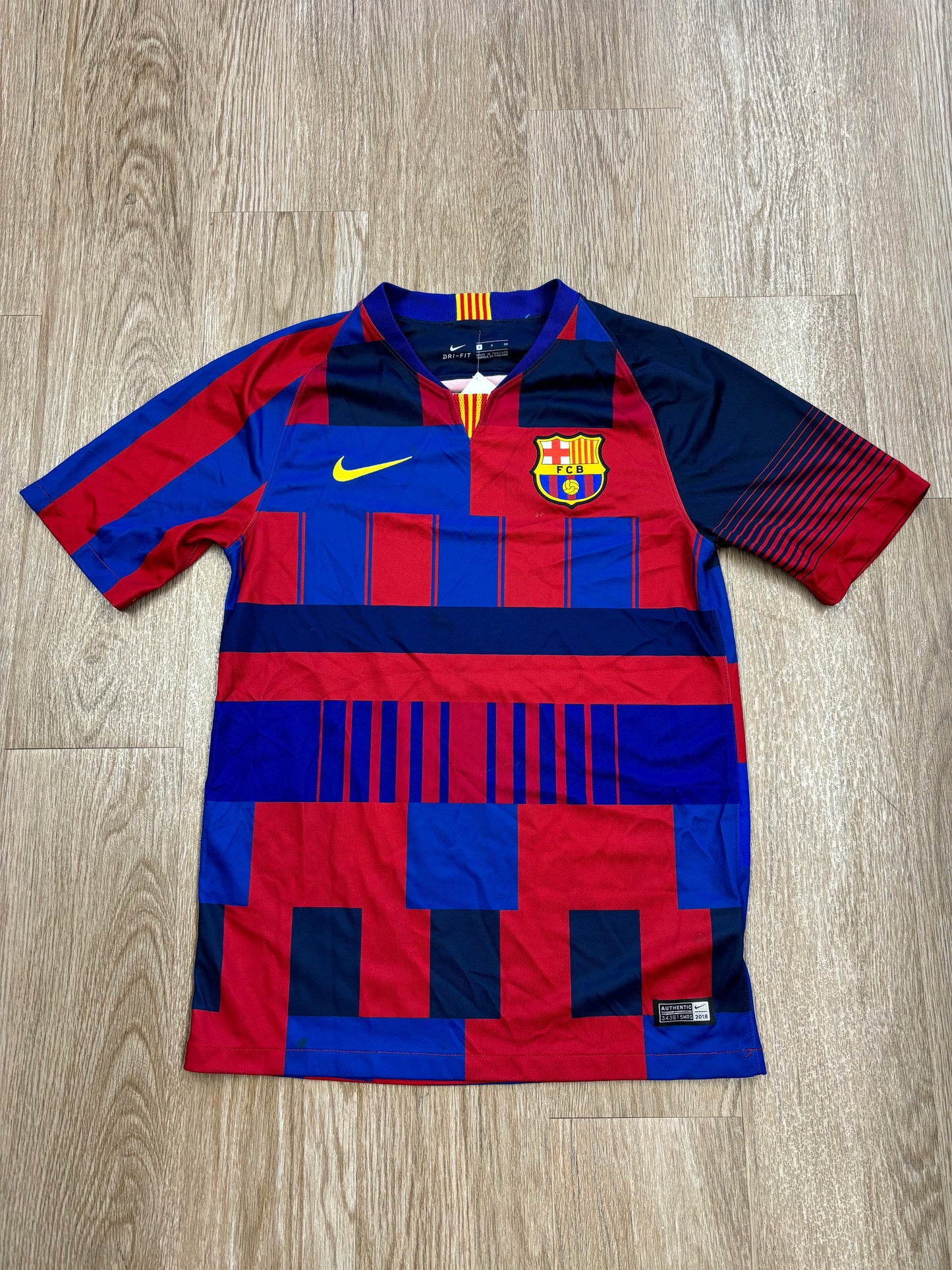 2016 FC Barcelona Home Soccer Kit