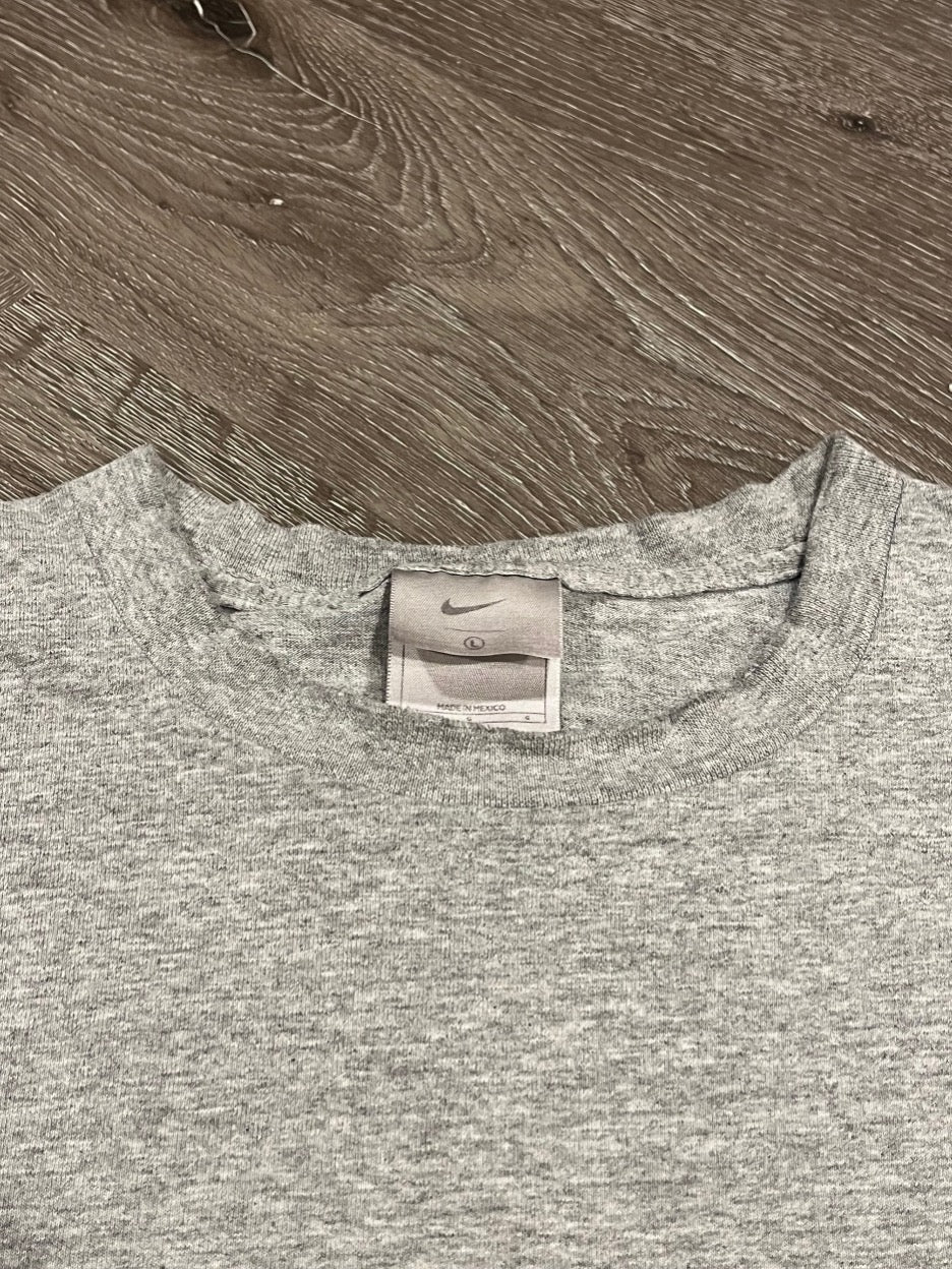 (L) Y2K Nike Silver Tag Small Check Tee