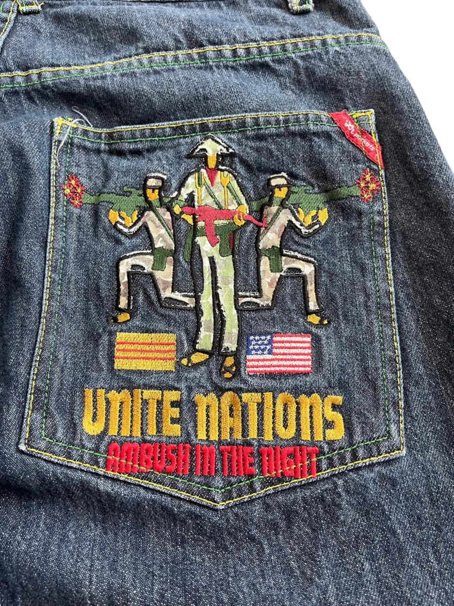 (36 X 30.5) LRG Sick Embroidery Unite Nations Jeans